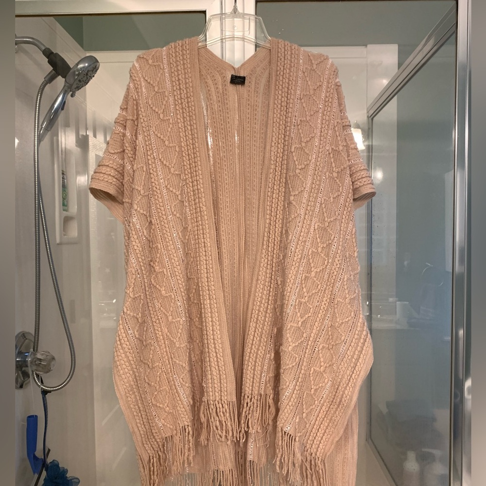 LVS Collection Open Cardigan Poncho Lightweight Peach Fringed One Size EUC